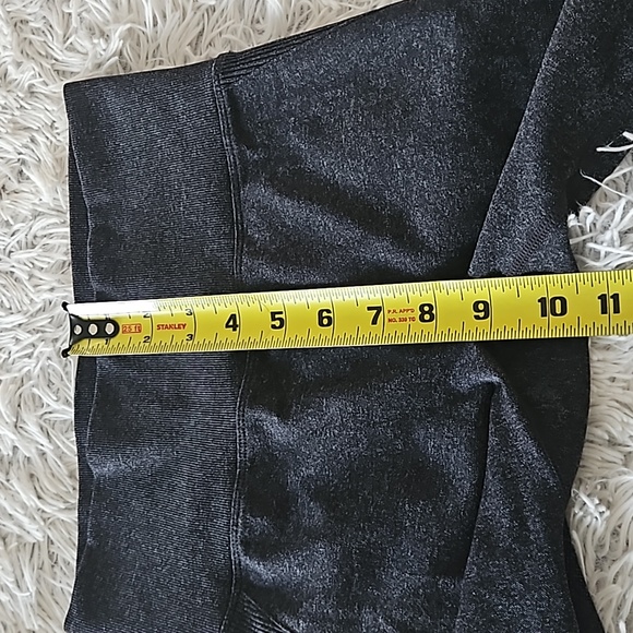 Runched Dark Grey Gray Charcoal Leggings Womens Small Compression NWOT - Picture 14 of 15